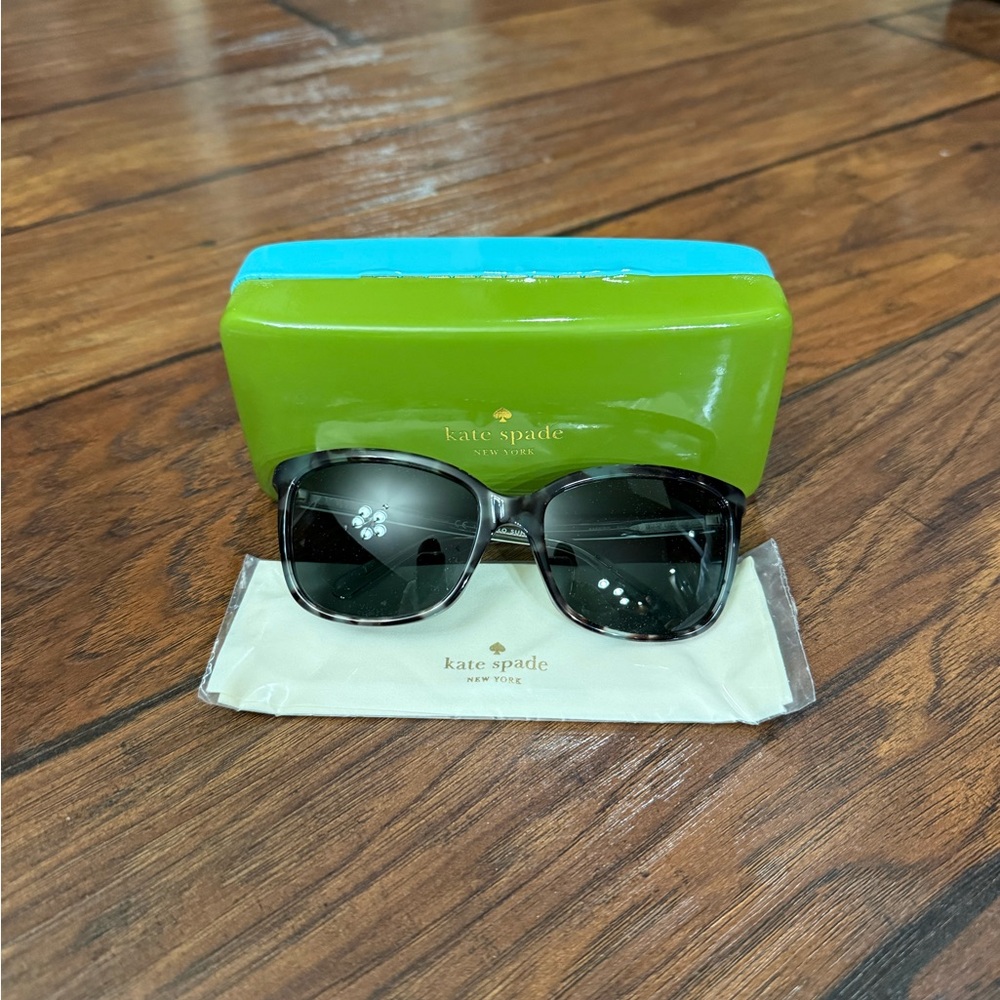Kate Spade Hello Sunshine Polarized Sunglasses with Case and Cleaning Cloth